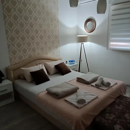 Happy Star Apartment Nis